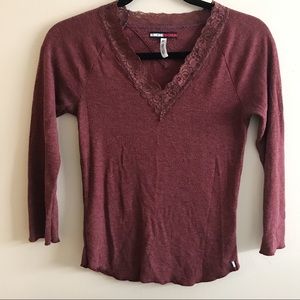 Long sleeve V Neck